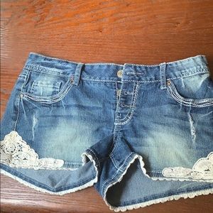 Amethyst jean and lace shorts